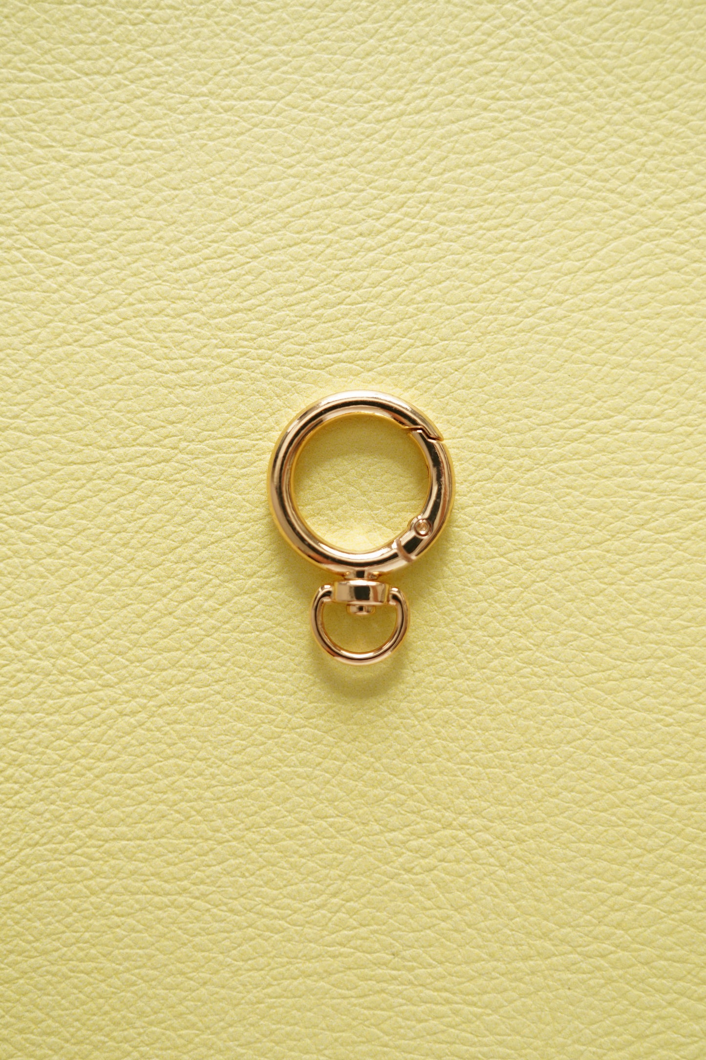 MYSTERY BAG CHARM
