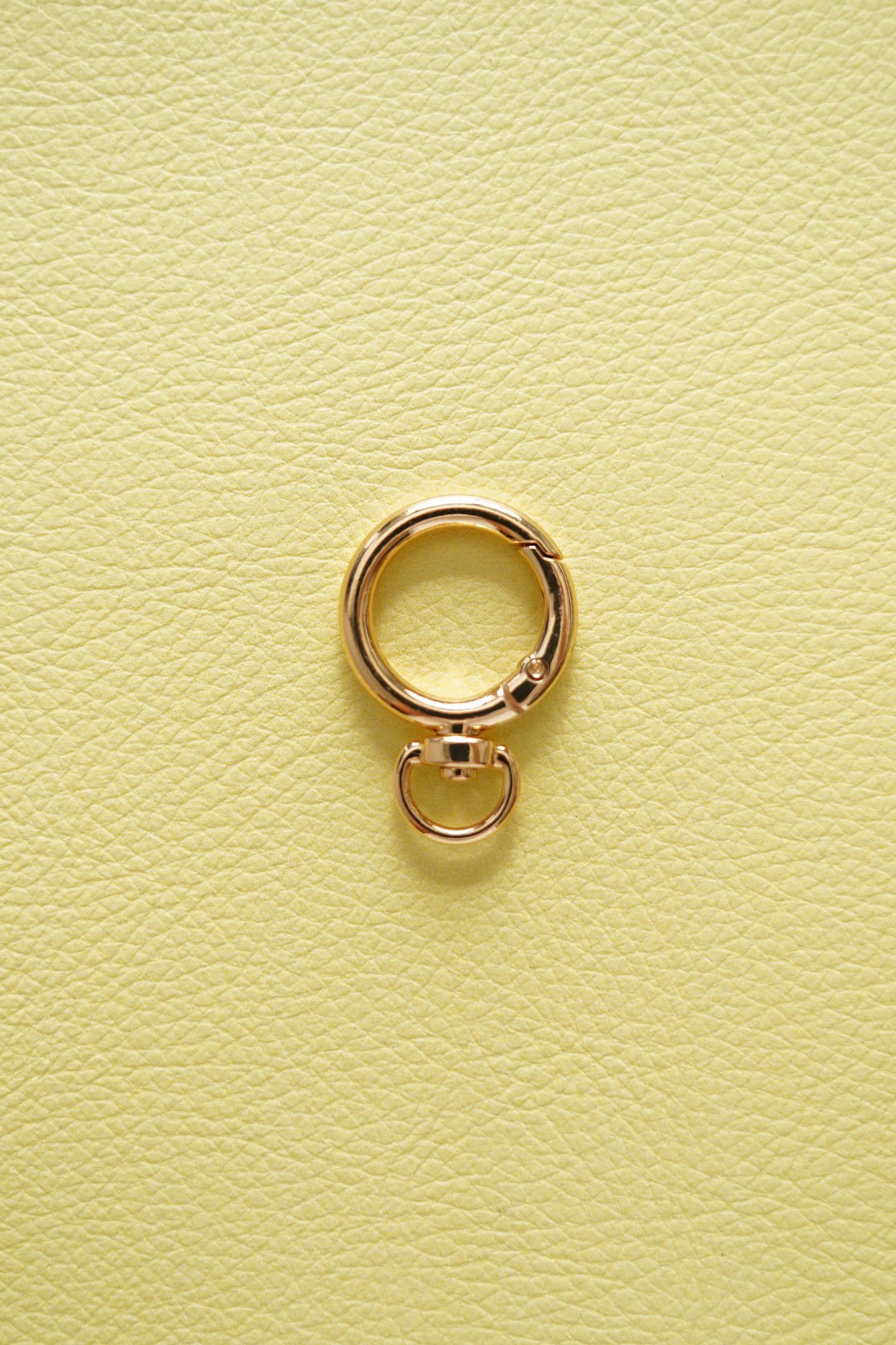 MYSTERY BAG CHARM